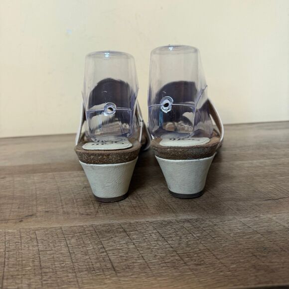 Sofft Womens Size 10 Taupe Gold Leather loop Wedge Sandals shoes - Picture 2 of 7